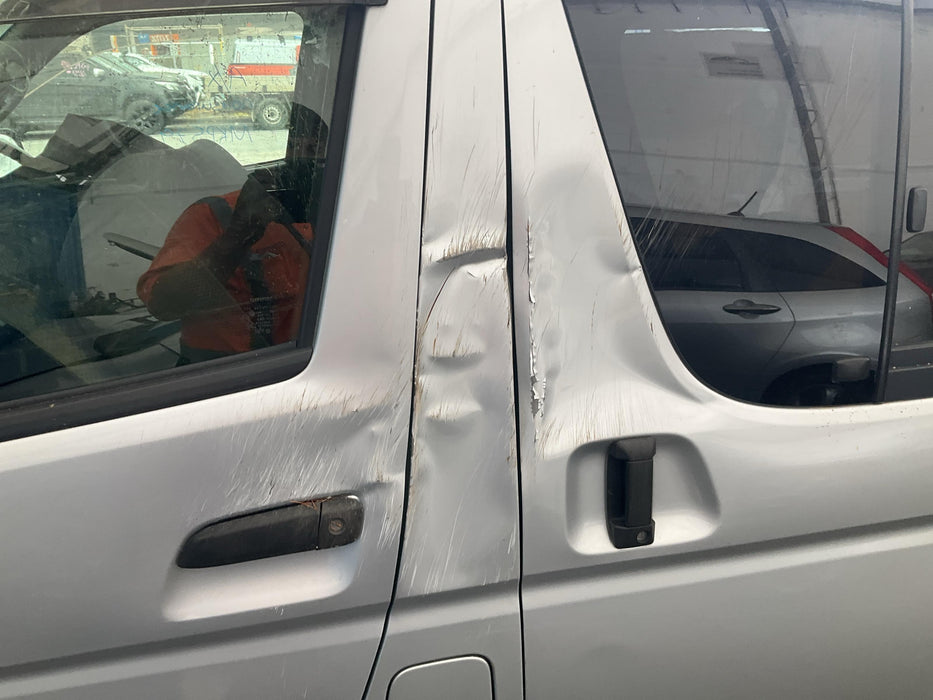 2013 Toyota Hiace  V H200 6224 - Used parts for sale