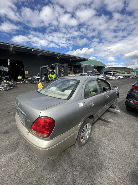 2004 Nissan Bluebird Sylphy  I G10 6059 - Used parts for sale