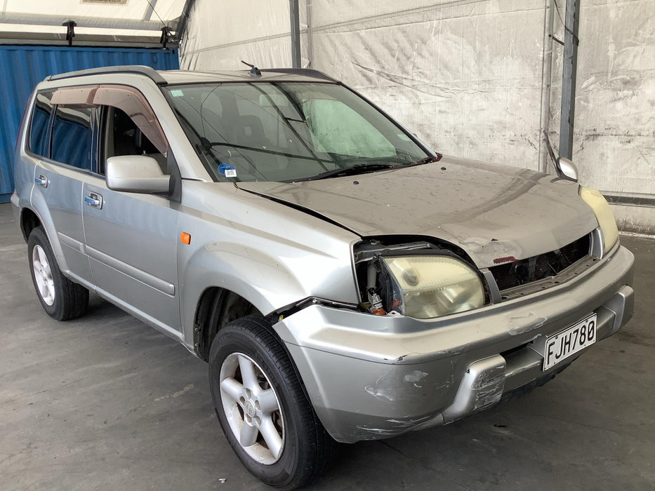 2001 Nissan X-Trail   5665 - Used parts for sale