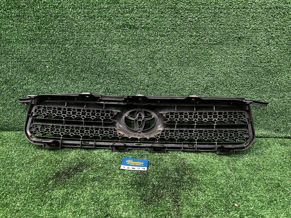 2007 Toyota RAV4  A30 Grille