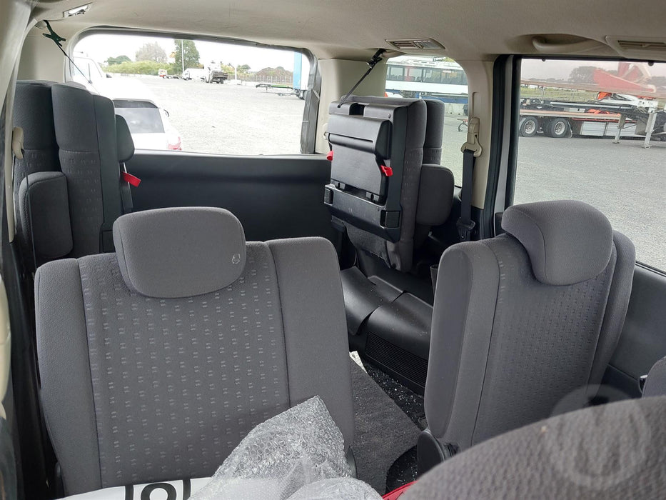 2006 Nissan Serena  C25 5984 - Used parts for sale