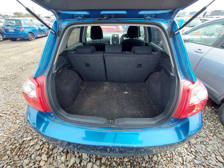 2010 Toyota Auris   5348 - Used parts for sale