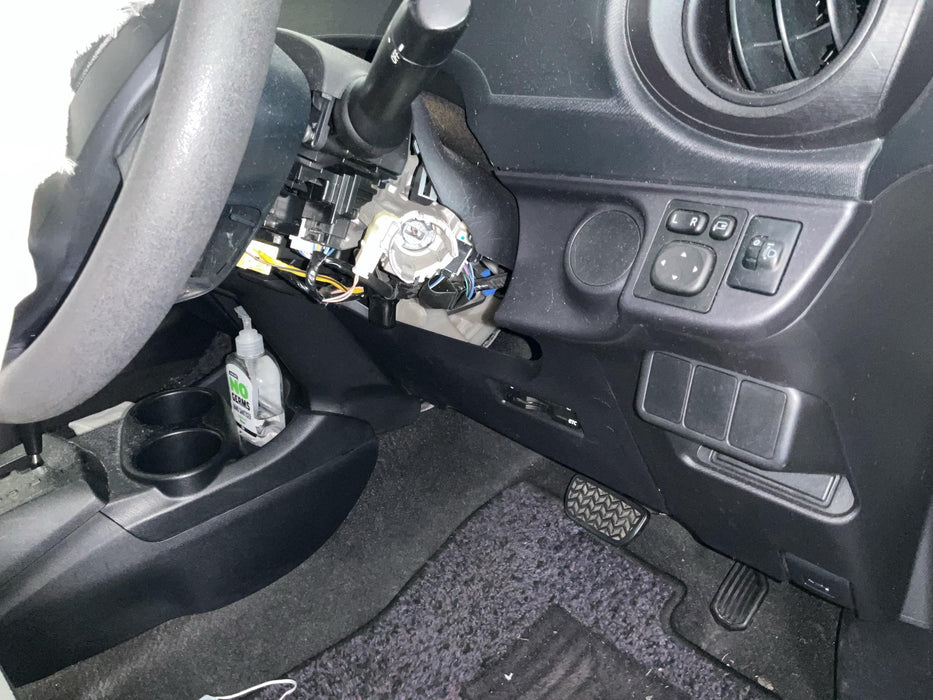 2016 Toyota Aqua   5763 - Used parts for sale