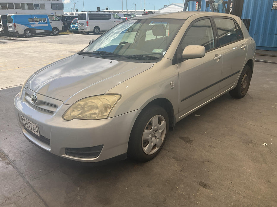 2004 Toyota Corolla  E120 5849 - Used parts for sale