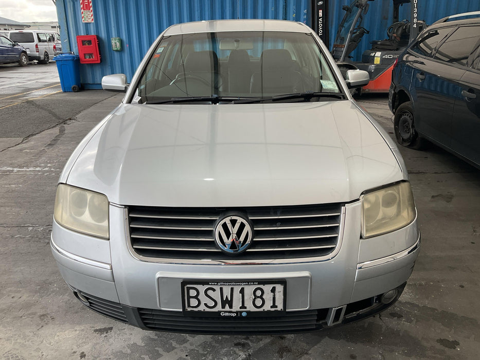 2003, Volkswagen, Passat, 2.8 V6 4MOTION 4DR