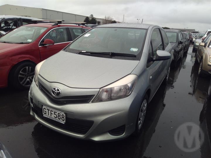 Toyota, Yaris, Vitz XP130