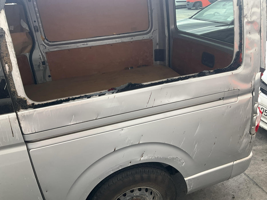 2013 Toyota Hiace  V H200 6224 - Used parts for sale