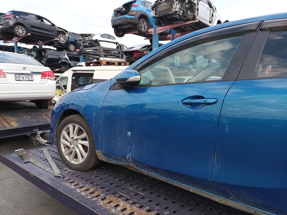 2011 Mazda 3 Axela Bl  5423 - Used parts for sale