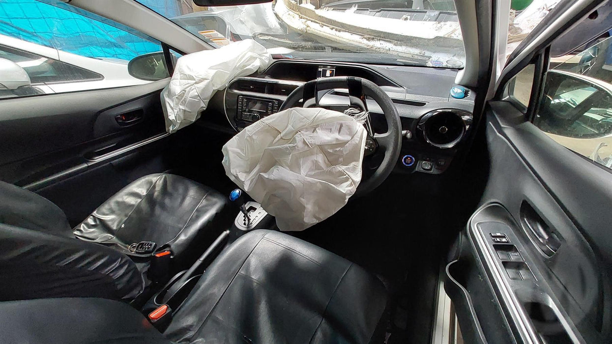 2018 Toyota Aqua   5604 - Used parts for sale