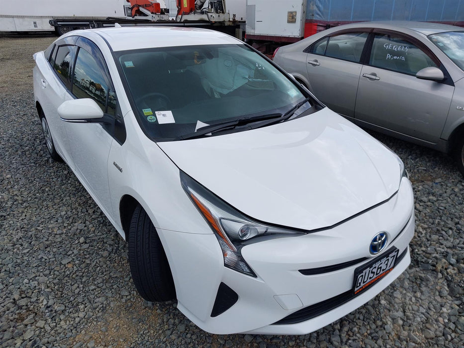 2018 Toyota Prius Hybrid W50 5839 - Used parts for sale