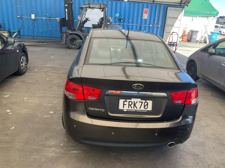 2009 Kia Cerato SLI TD 6143 - Used parts for sale