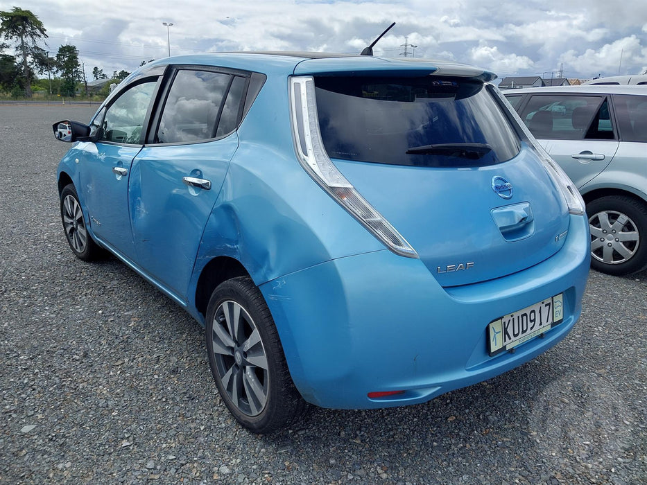 2016 Nissan Leaf  ZE0 5801 - Used parts for sale