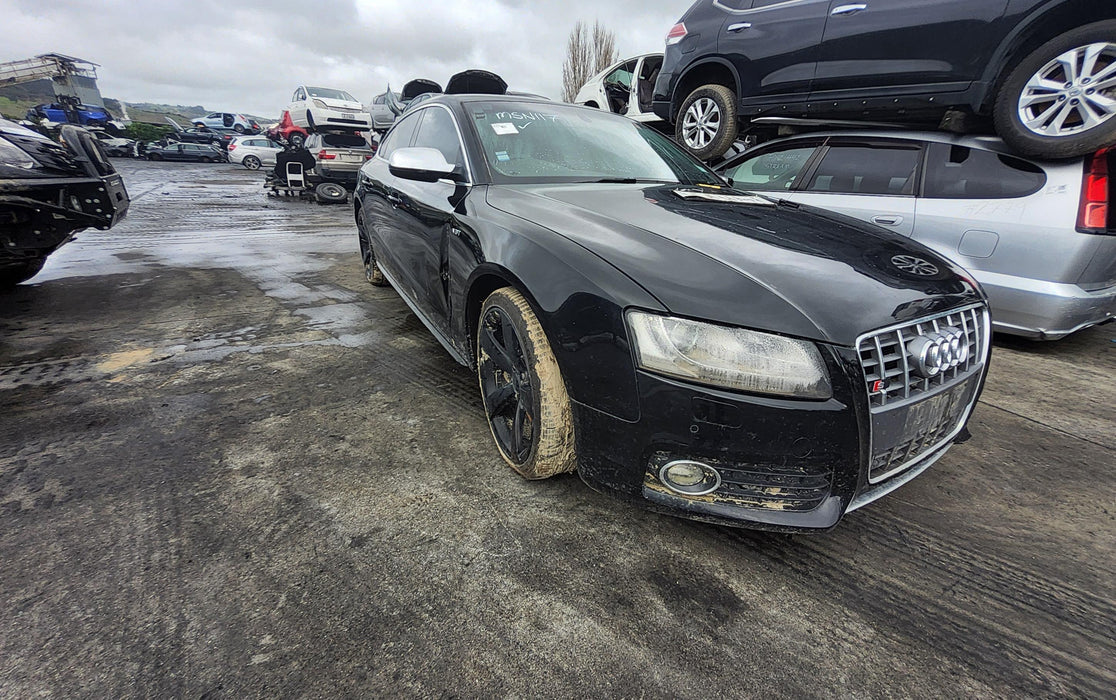 Audi A5 A5  2892 - Used parts for sale