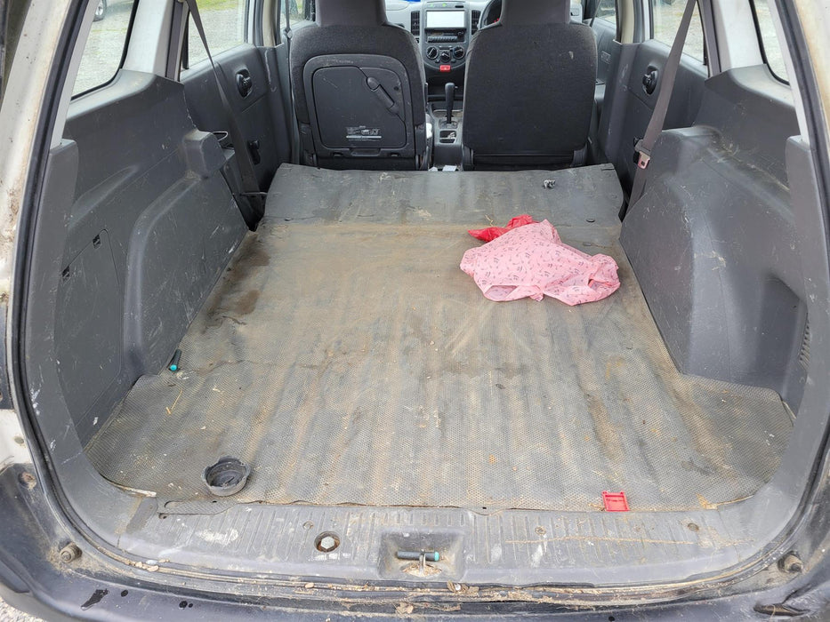 2011 Nissan Ad   5506 - Used parts for sale