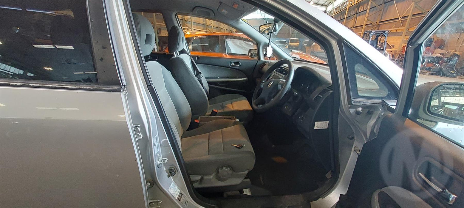 2004 Honda Stream   5379 - Used parts for sale