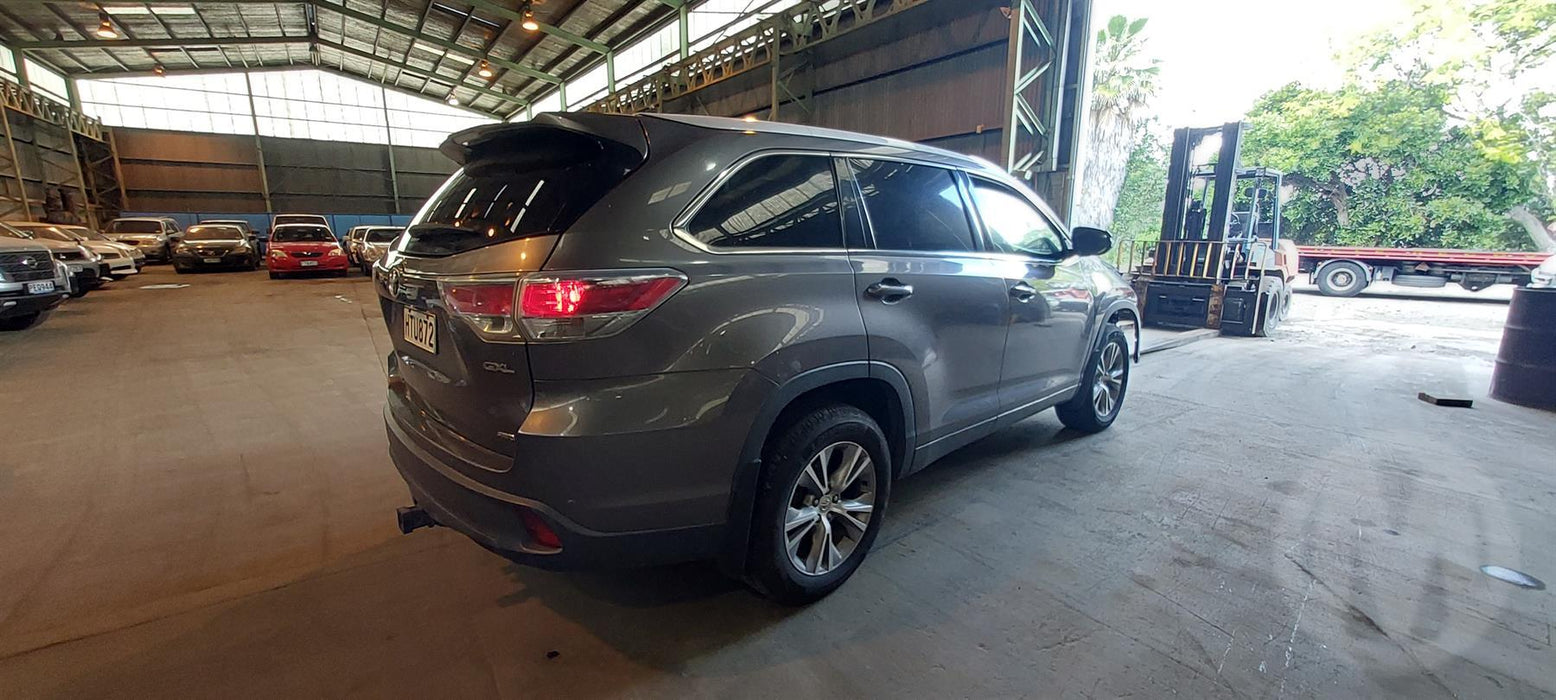 2014 Toyota Highlander GXL 3.5P/4WD/6AT/SW/  5721 - Used parts for sale