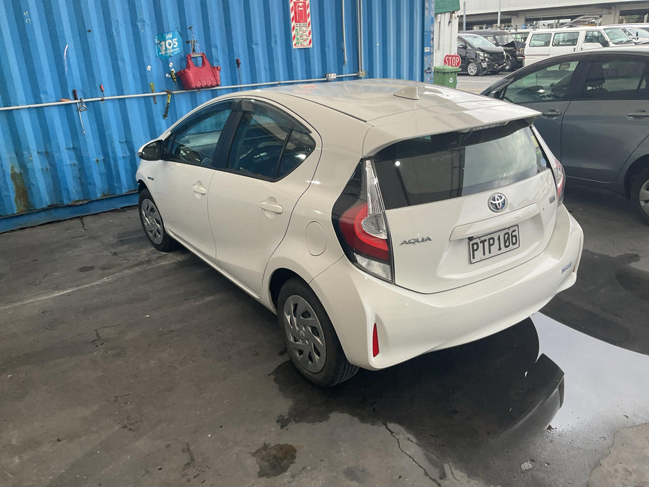 2017, Toyota, Aqua, Hybrid, NHP10-6658884