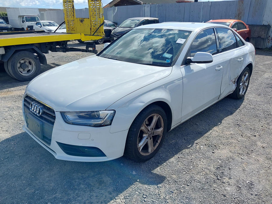 2012, Audi, A4, WAUZZZ8K1DA077884