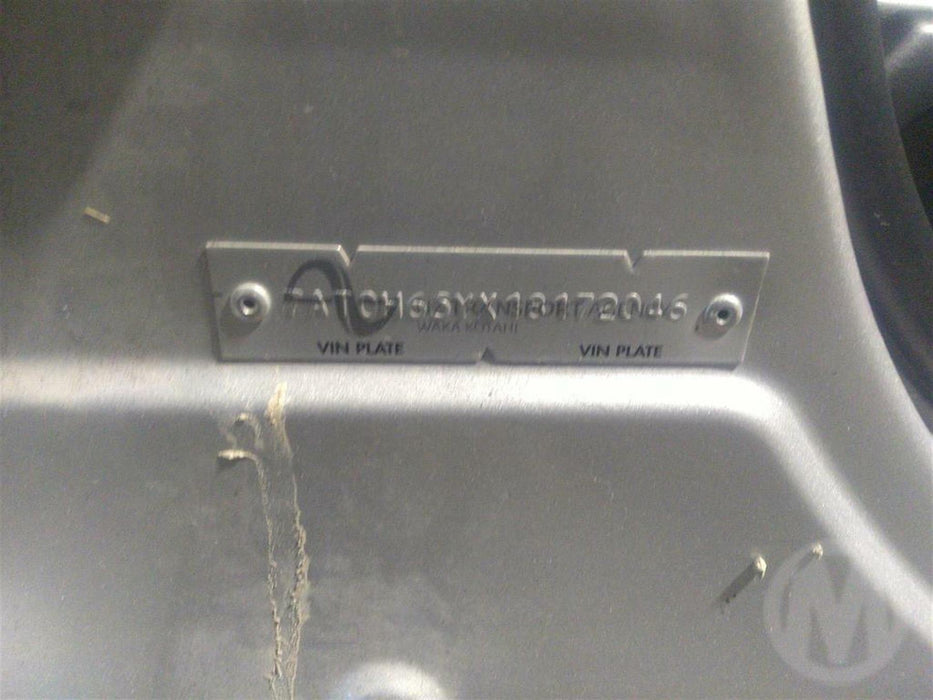 2013 Toyota Aqua   3893 - Used parts for sale