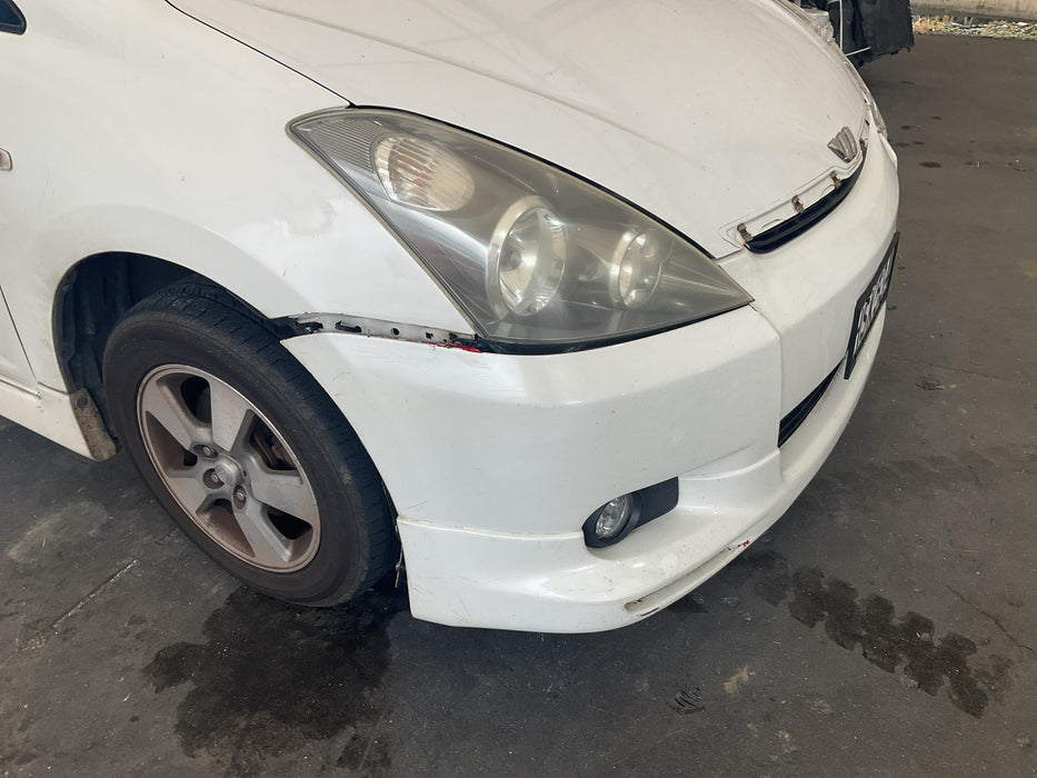 2004 Toyota Wish LTD  5256 - Used parts for sale
