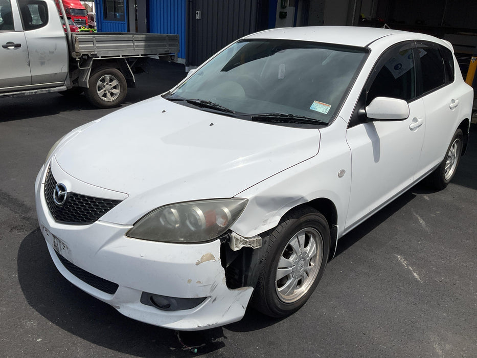 2005 Mazda Axela   5752 - Used parts for sale