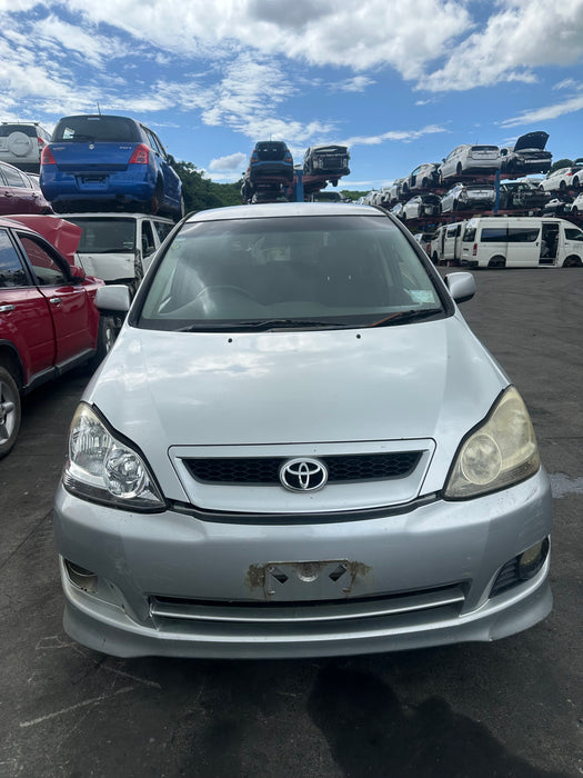 2004 Toyota Ipsum   5522 - Used parts for sale