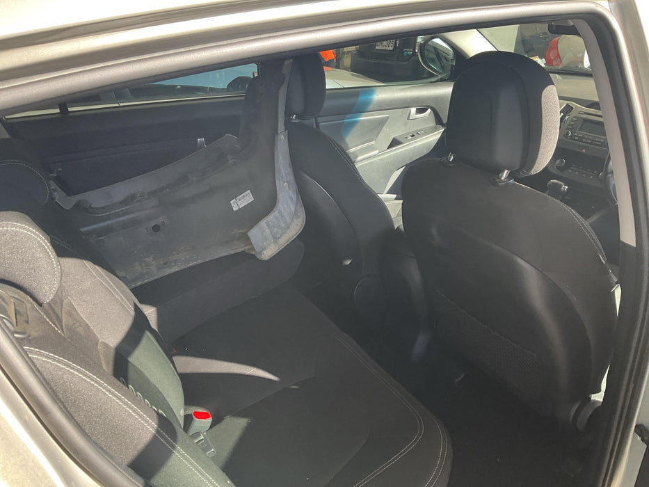 2014 Kia Sportage URBAN EX 2.0P/6AT/SW  4219 - Used parts for sale