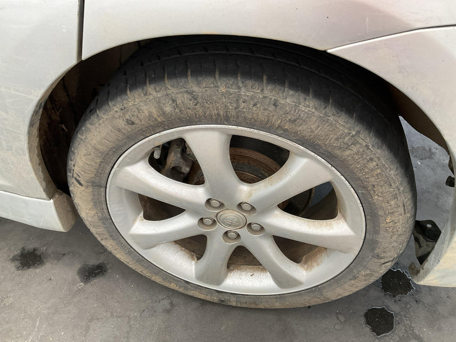 2004 Toyota Wish   5609 - Used parts for sale