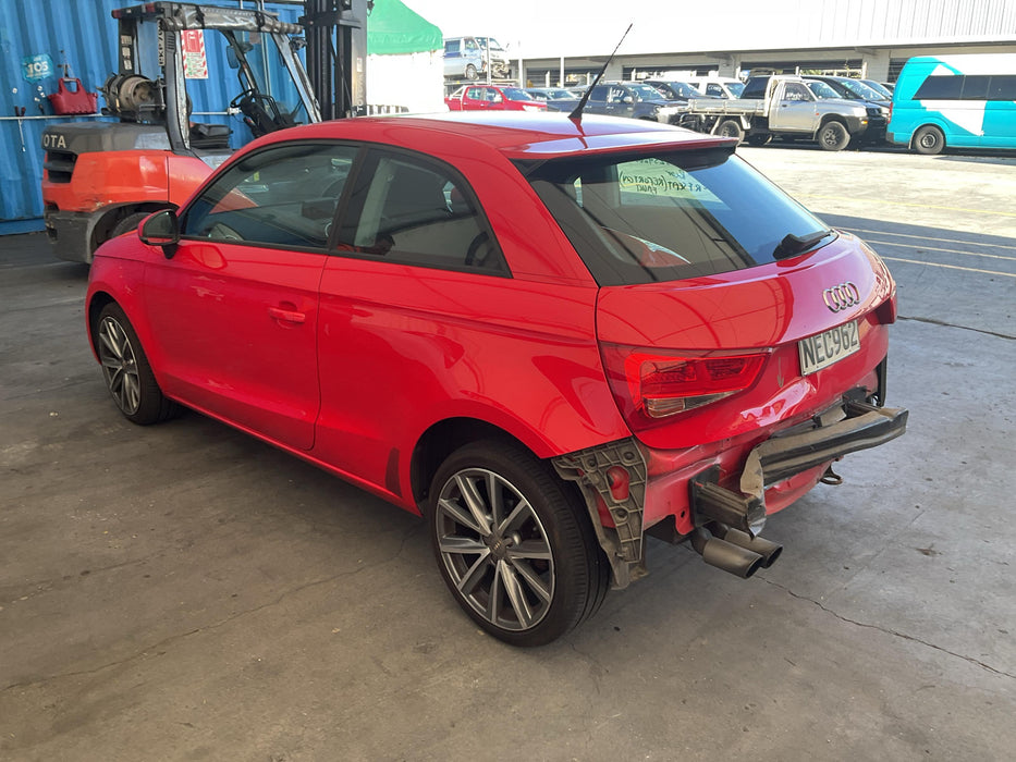 2011, Audi, A1, WAUZZZ8X3BB019620