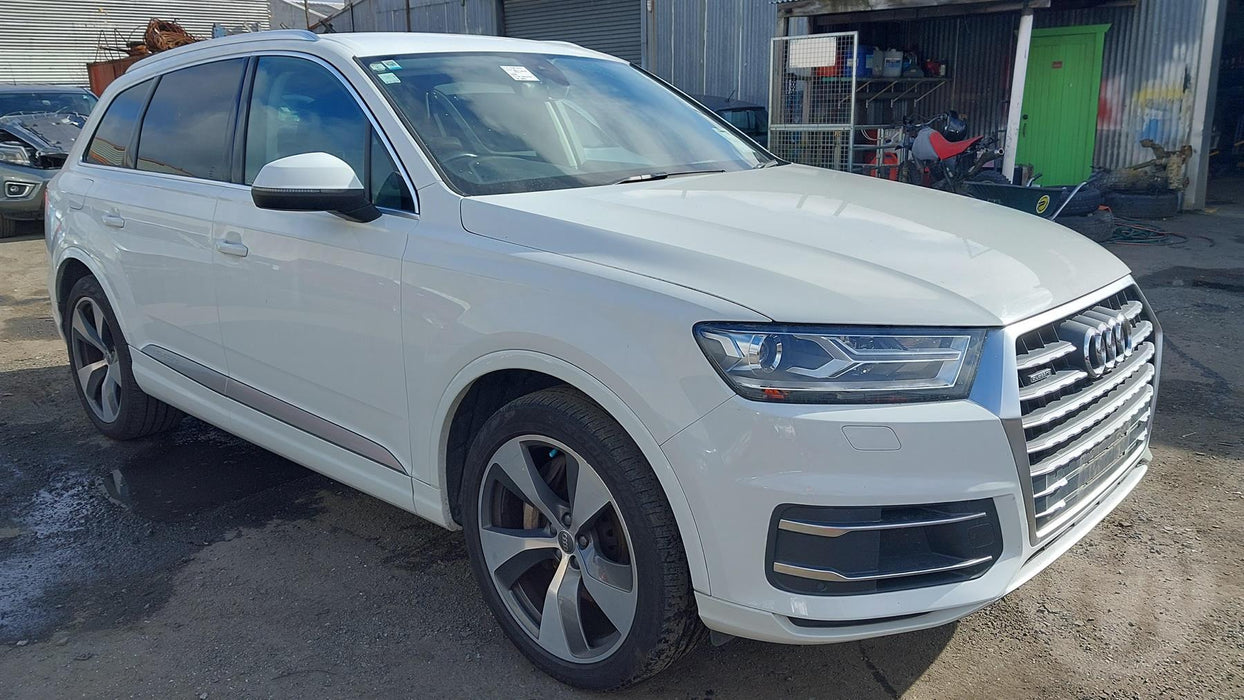 2016 Audi Q7 Quattro 4M 4667 - Used parts for sale