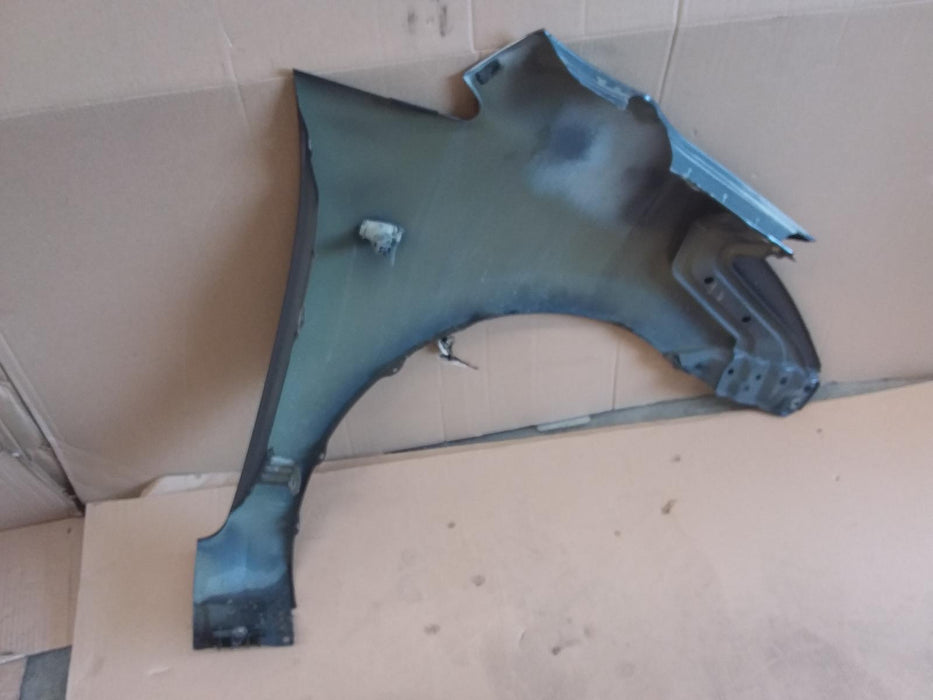 Toyota Wish Wish  Left Guard