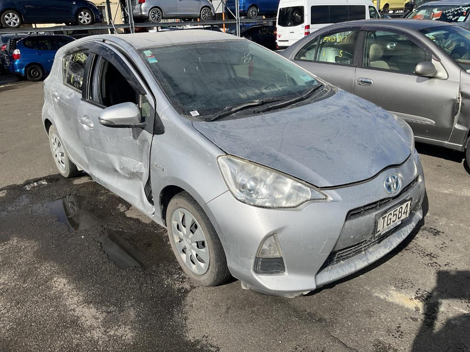 2013, Toyota, Prius, Aqua, NHP10-6220630