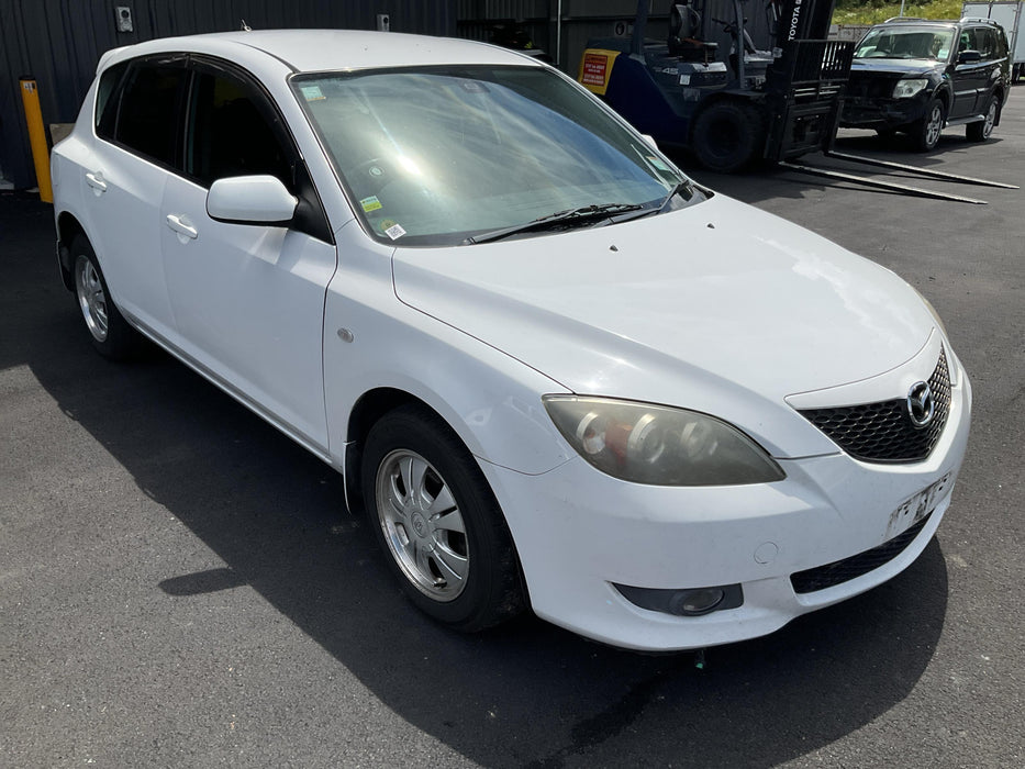 2005 Mazda Axela   5752 - Used parts for sale