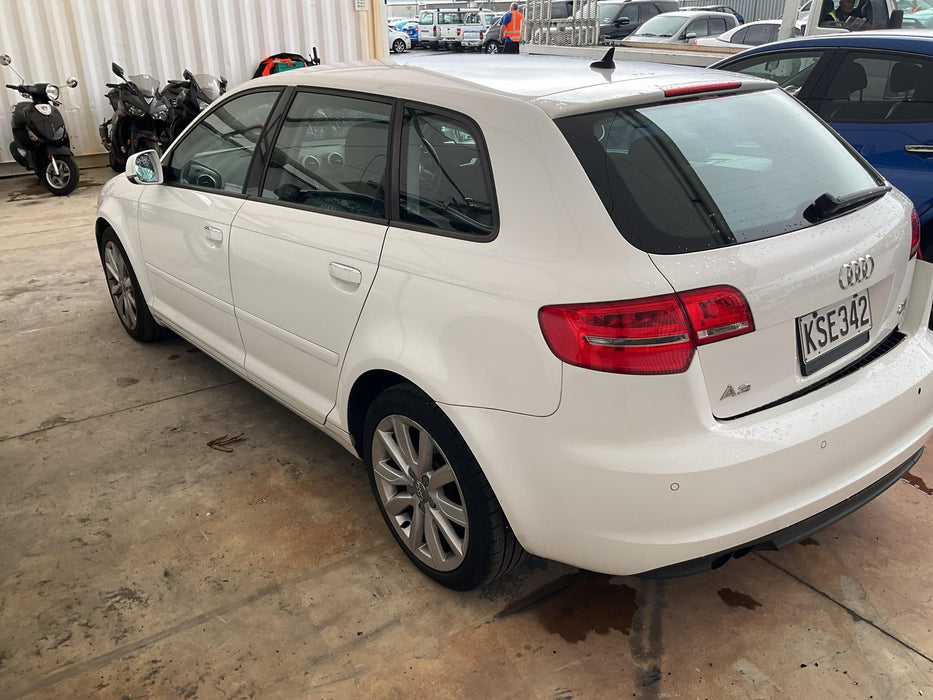 2011, Audi, A3, WAUZZZ8P4BA128786