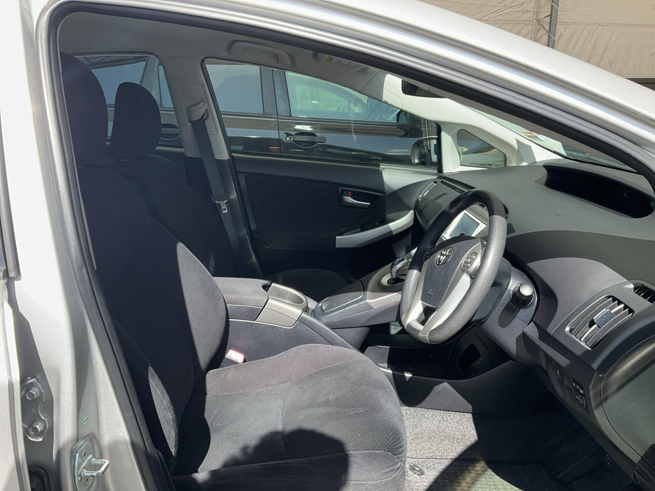 2013 Toyota Prius HYBRID  5218 - Used parts for sale