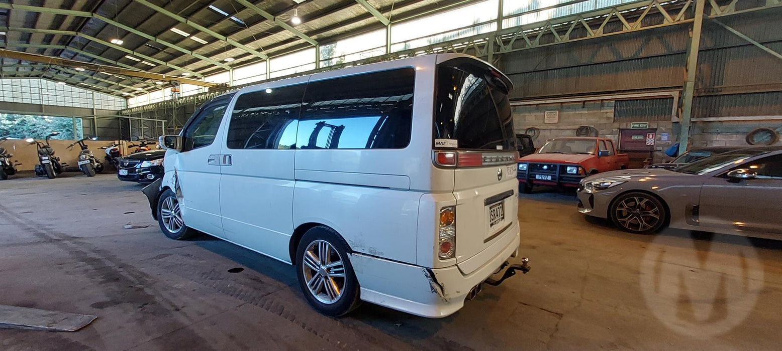 2005 Nissan Elgrand   5846 - Used parts for sale