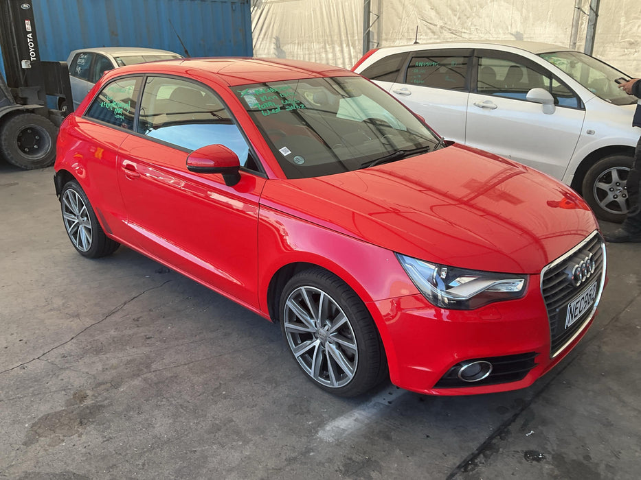 2011, Audi, A1, WAUZZZ8X3BB019620