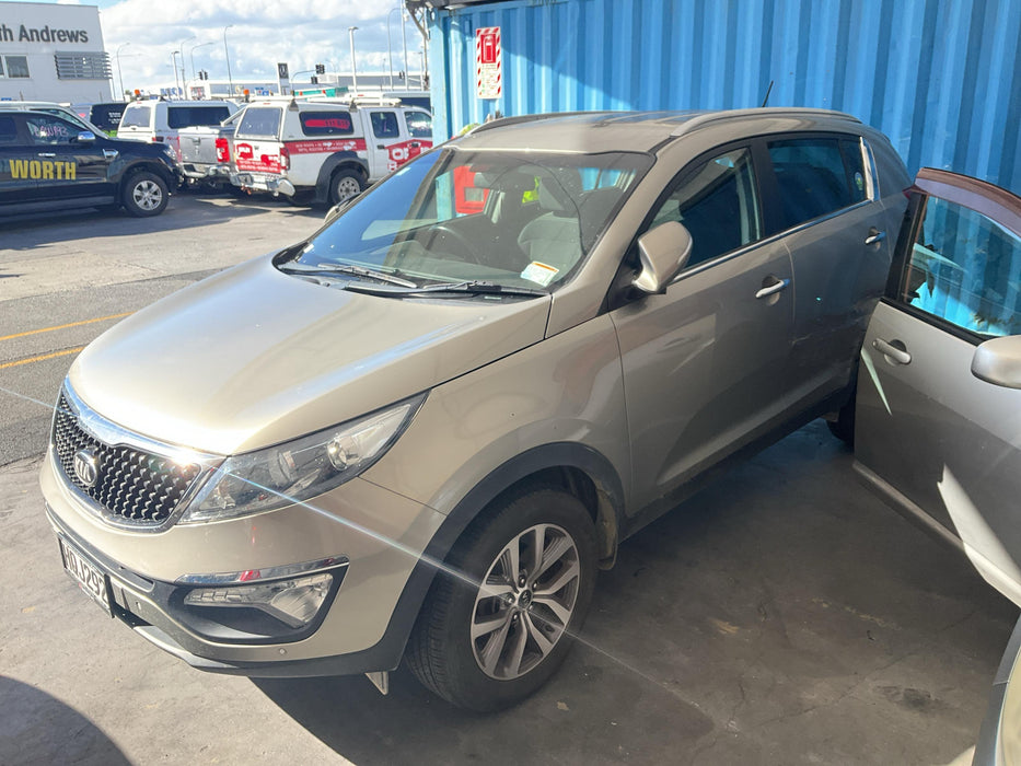 2014 Kia Sportage URBAN EX 2.0P/6AT/SW  4219 - Used parts for sale