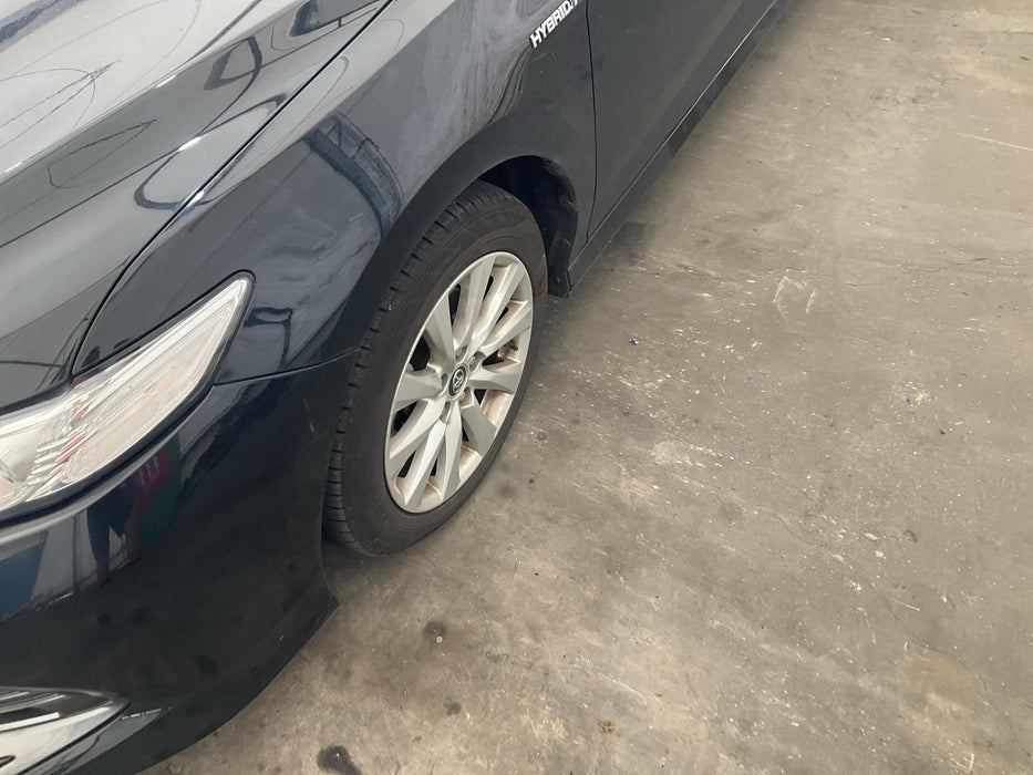 2018 Toyota Camry Hybrid  5099 - Used parts for sale