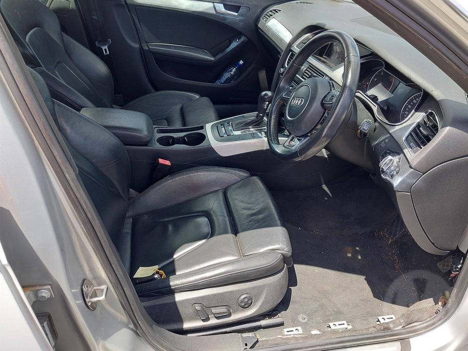 2009 Audi A4 Avant B8 5936 - Used parts for sale