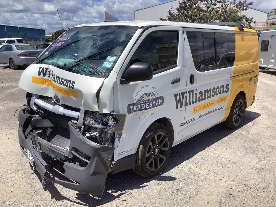 2005 Toyota Hiace 2.5TDZL  4732 - Used parts for sale