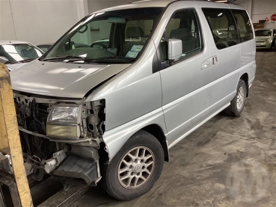 1999 Nissan Caravan ELGRAND  5817 - Used parts for sale