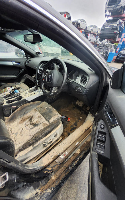 Audi A5 A5  2892 - Used parts for sale