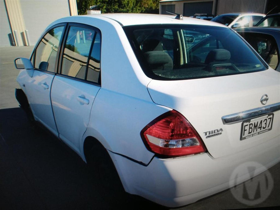 2005 Nissan Tiida LATIO  5508 - Used parts for sale