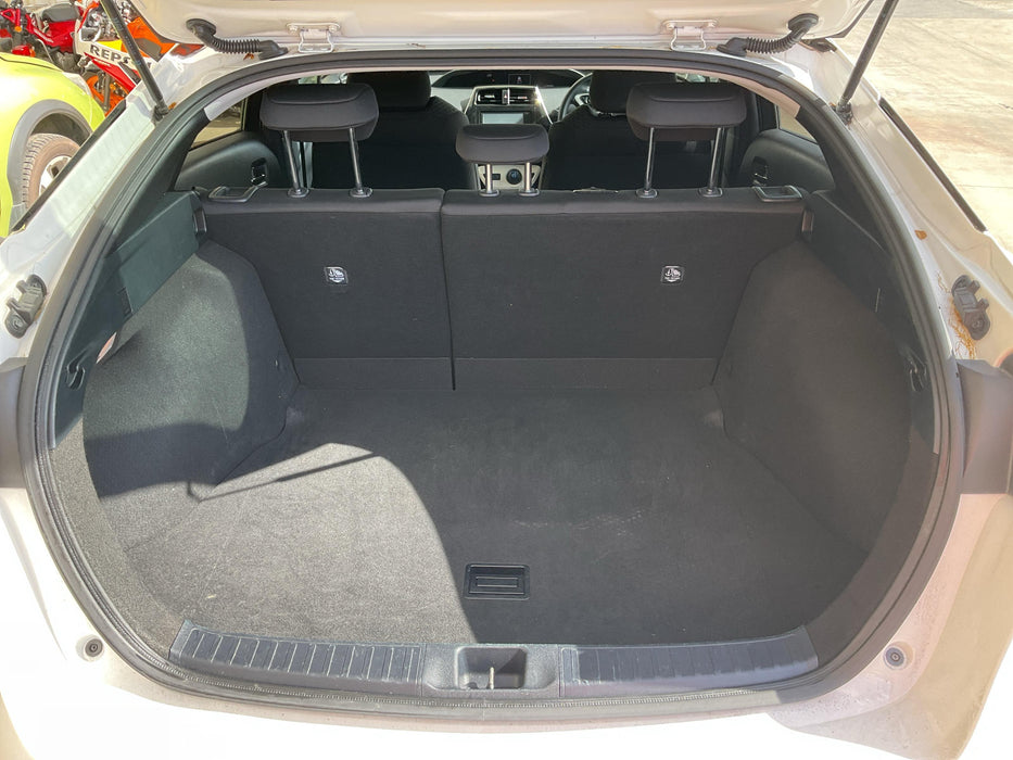 2017 Toyota Prius HYBRID  5175 - Used parts for sale