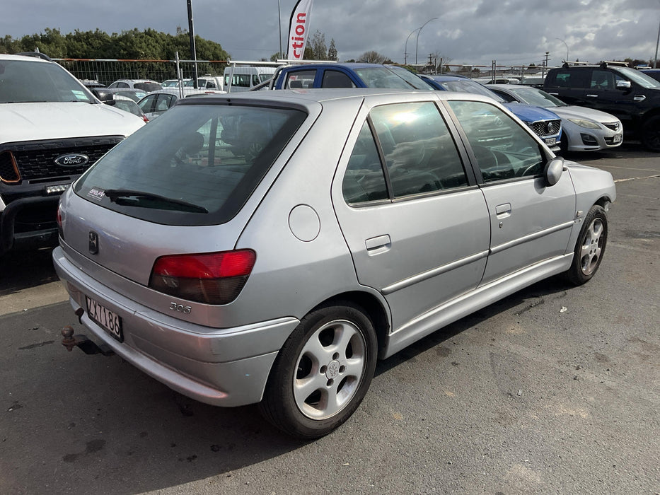 2001, Peugeot, 306, XT 2.0 5DR 4SPD A P