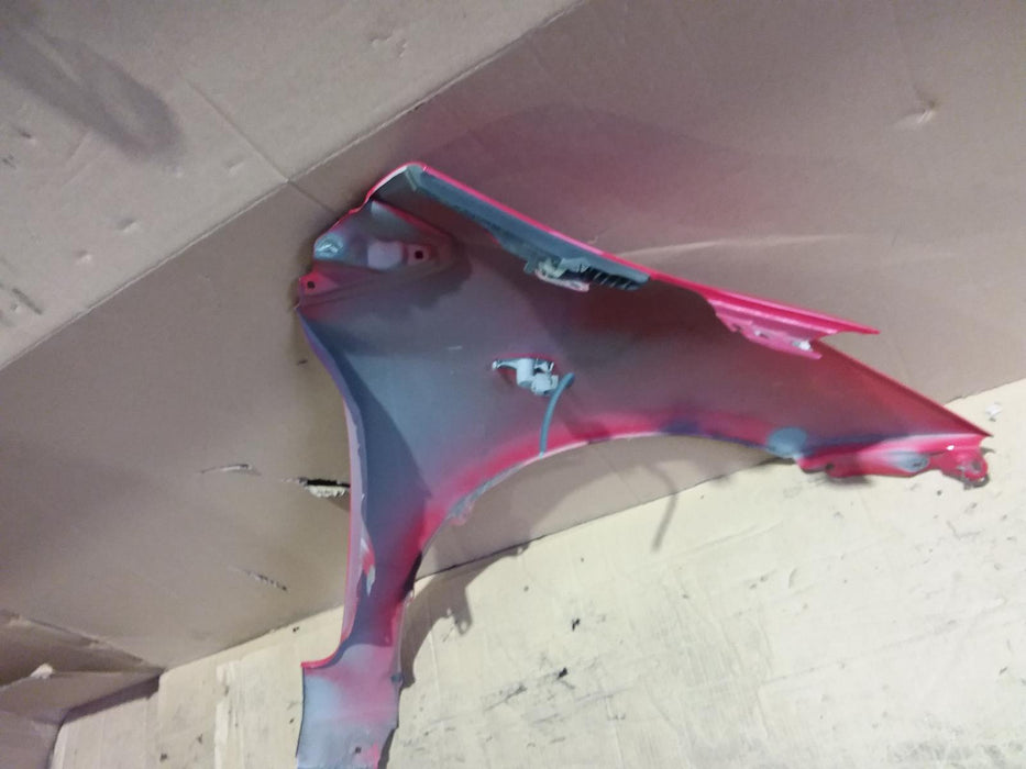 Toyota Yaris Vitz XP90 Yaris Left Guard