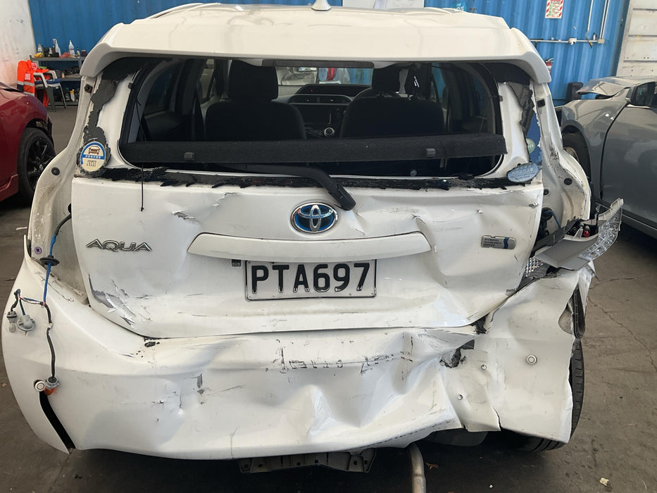 2017 Toyota Aqua Hybrid NHP10 6180 - Used parts for sale
