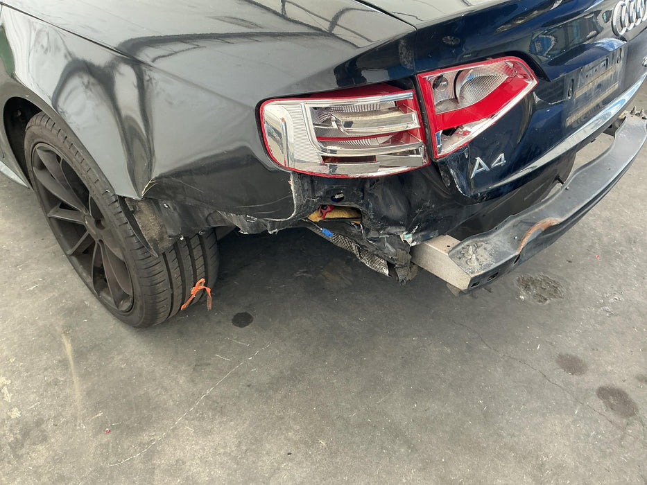 2009 Audi A4   6055 - Used parts for sale