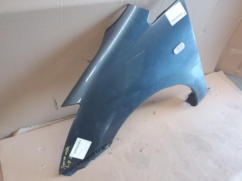 Toyota Wish Wish  Left Guard